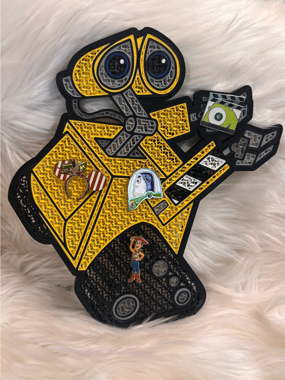 Space Robot Character Pin Board 3-D Printed - Picture 2 of 4